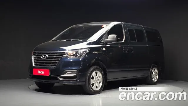 Hyundai Starex — фото 1