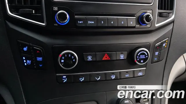 Hyundai Starex — фото 17