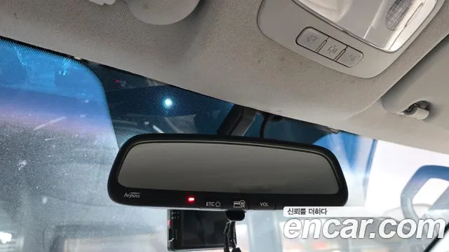 Hyundai Starex — фото 18