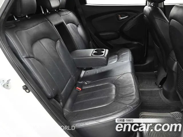 Hyundai Tucson — фото 12