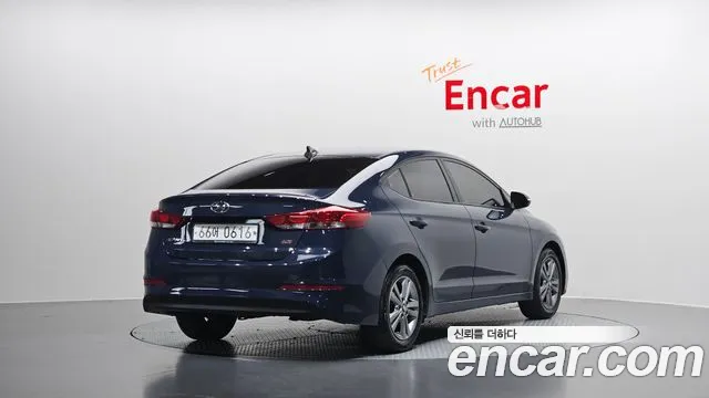 Hyundai Avante — фото 1