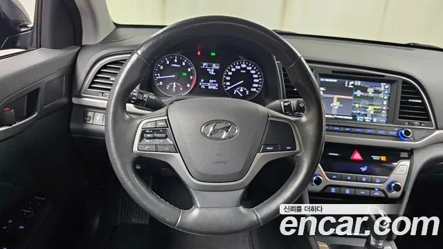 Hyundai Avante — фото 13