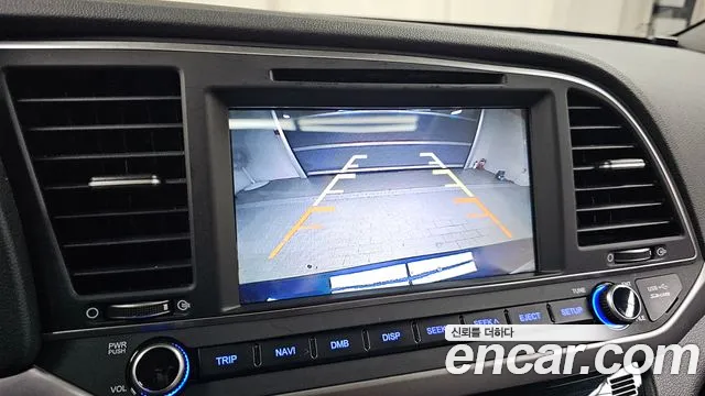 Hyundai Avante — фото 14