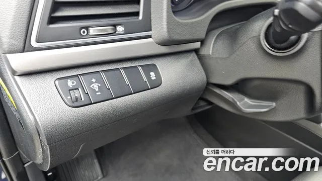 Hyundai Avante — фото 18