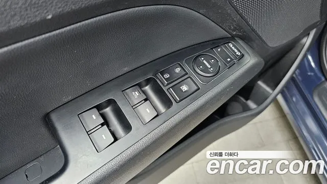 Hyundai Avante — фото 27
