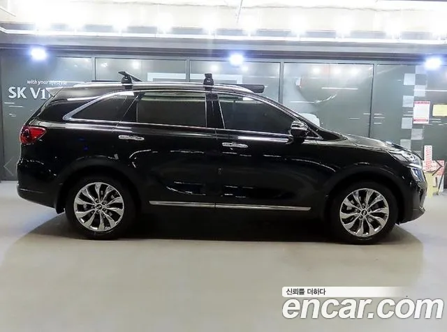 Kia Sorento — фото 3