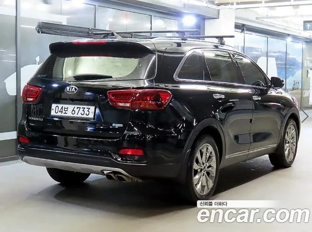 Kia Sorento — фото 4