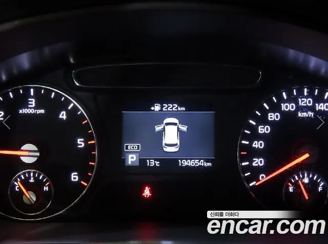 Kia Sorento — фото 9