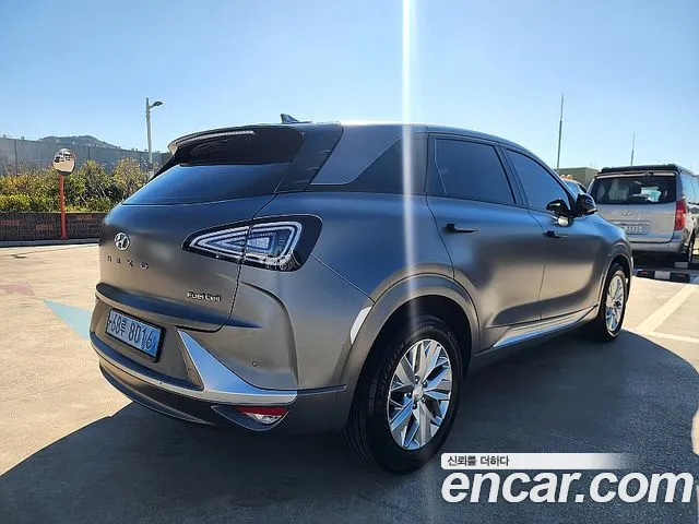 Hyundai Nexo — фото 7