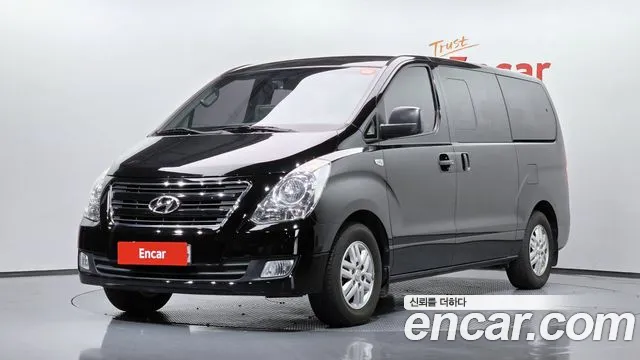 Hyundai Starex — фото 1