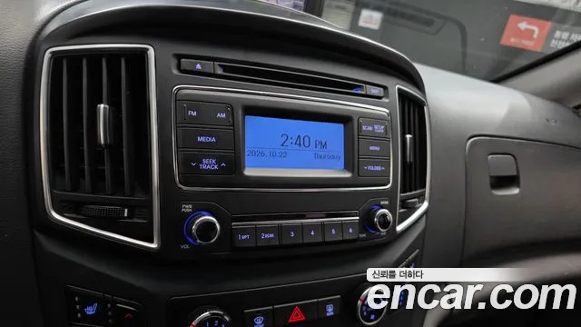 Hyundai Starex — фото 16