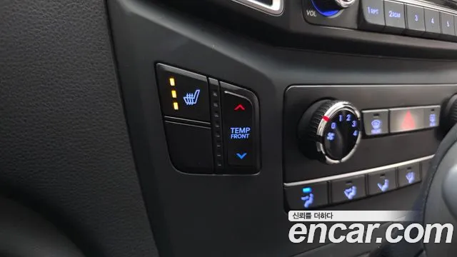 Hyundai Starex — фото 19