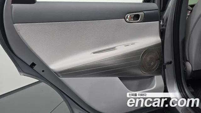 Hyundai Nexo — фото 25