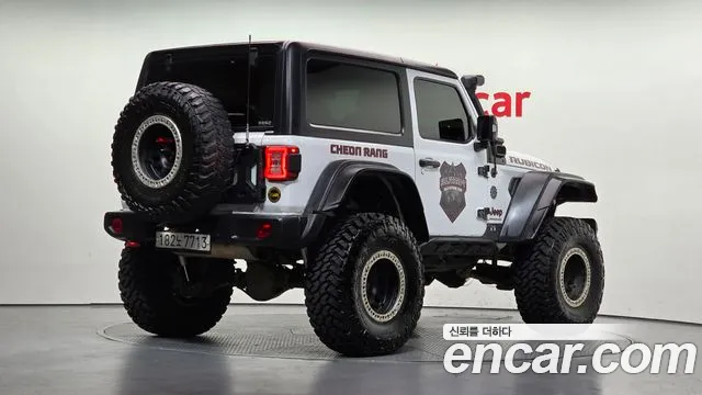 Jeep Wrangler — фото 2