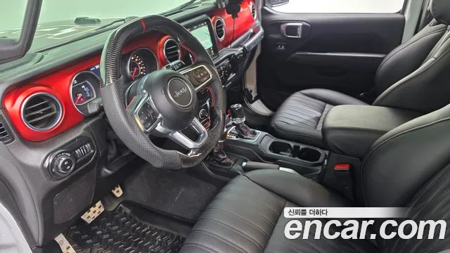 Jeep Wrangler — фото 7