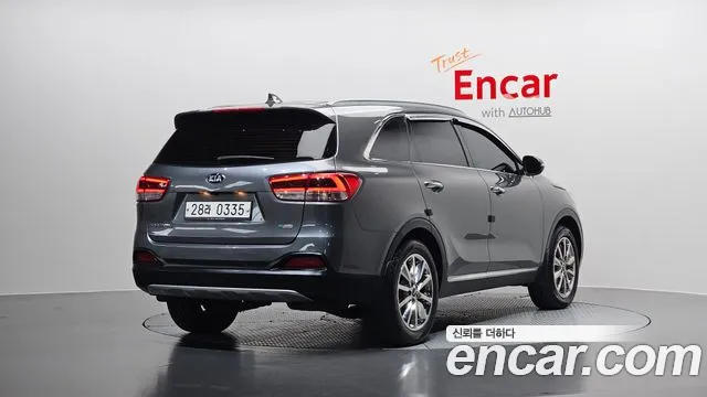 Kia Sorento — фото 1