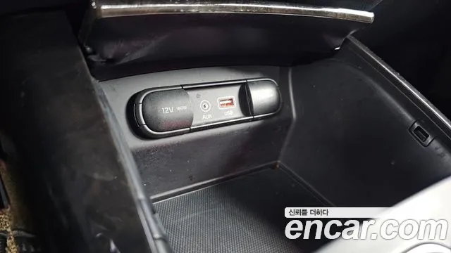 Kia Sorento — фото 11