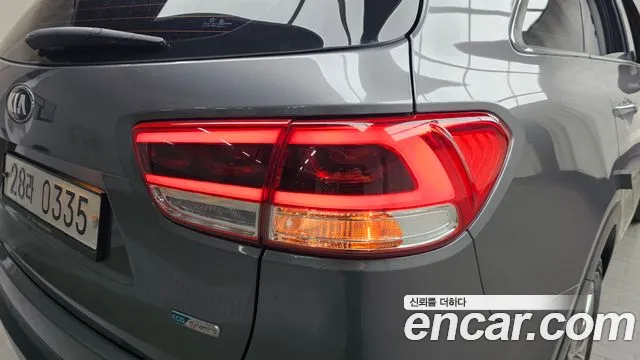 Kia Sorento — фото 23