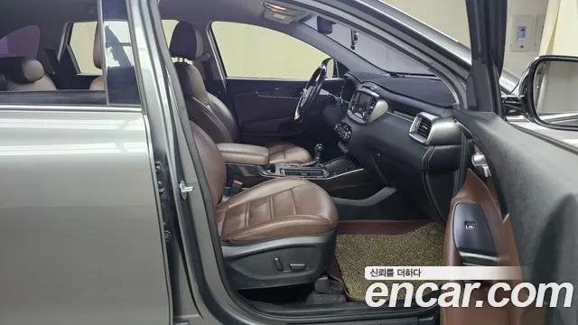 Kia Sorento — фото 26
