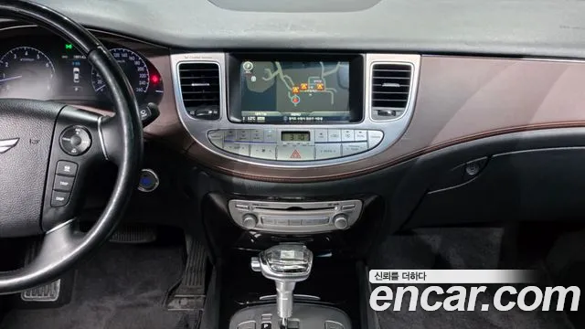 Hyundai Genesis — фото 13