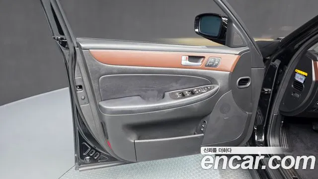 Hyundai Genesis — фото 24