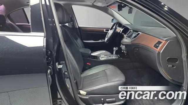 Hyundai Genesis — фото 10