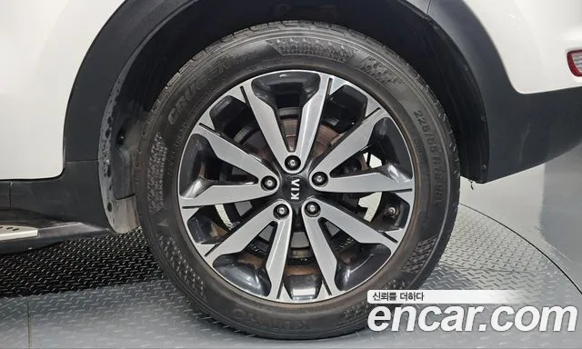 Kia Sportage — фото 21