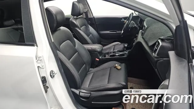 Kia Sportage — фото 26