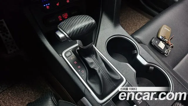 Kia Sportage — фото 8