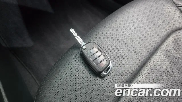 Hyundai Avante — фото 16
