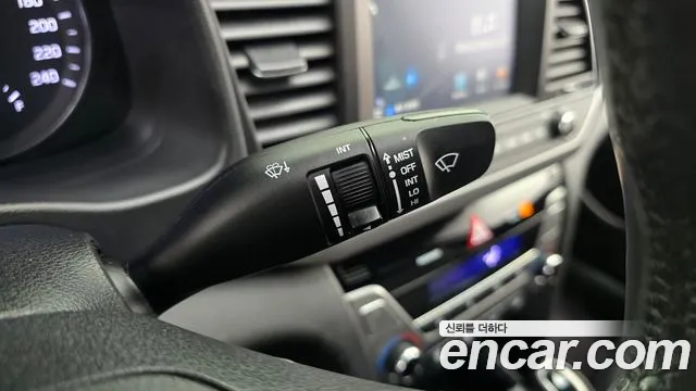 Hyundai Avante — фото 18