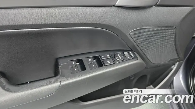 Hyundai Avante — фото 19