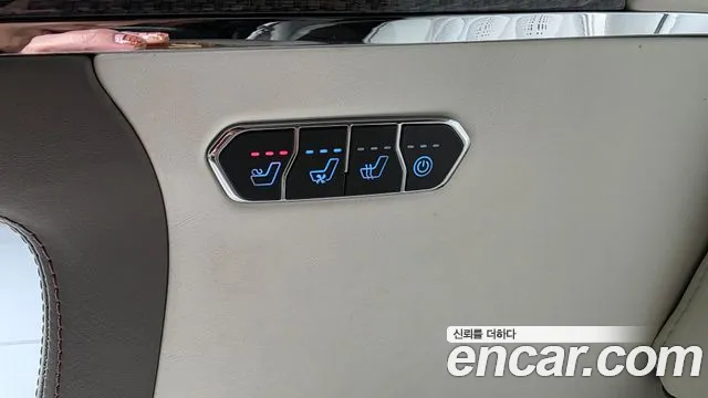 Kia Carnival — фото 18