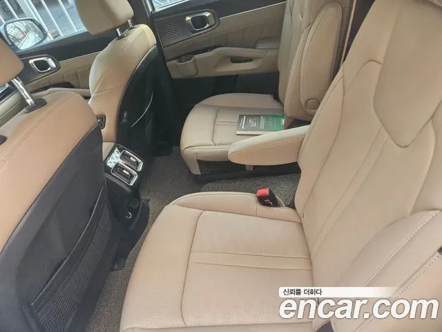 Kia Sorento — фото 16