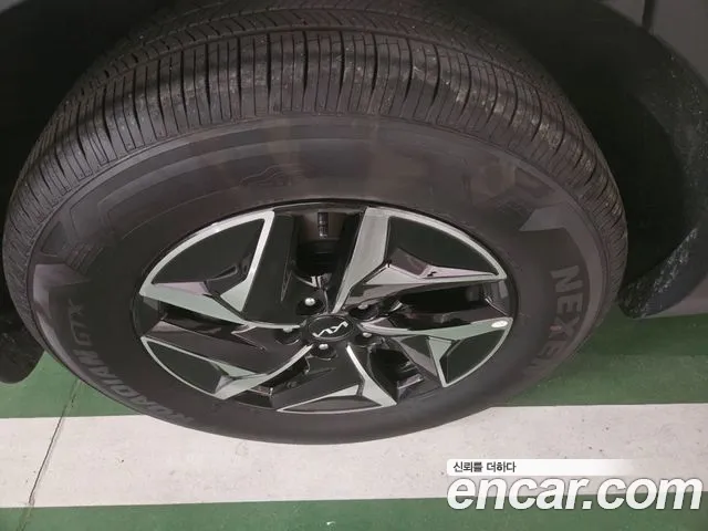 Kia Sorento — фото 17