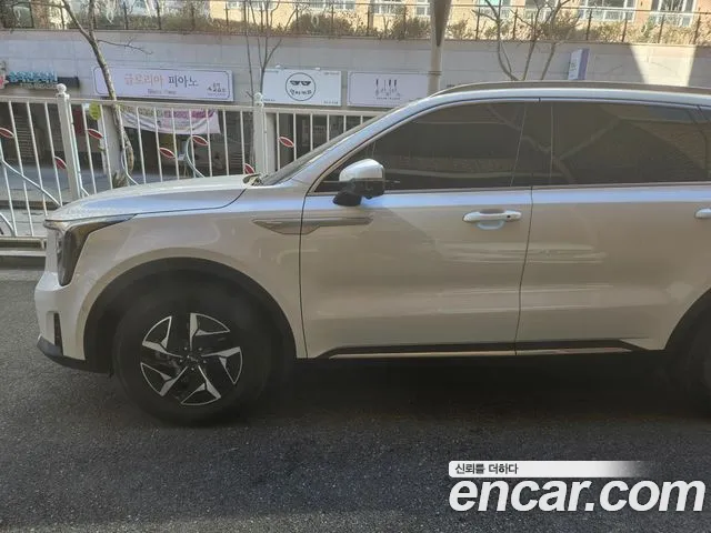 Kia Sorento — фото 4