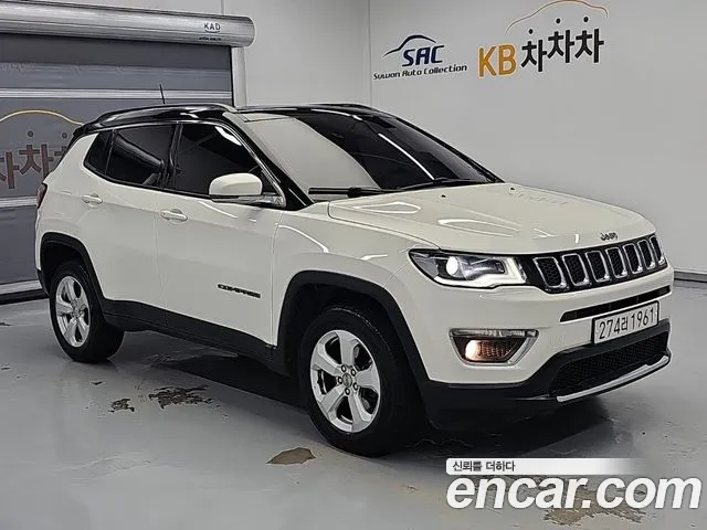 Jeep Compass — фото 1