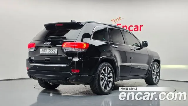 Jeep Cherokee — фото 2