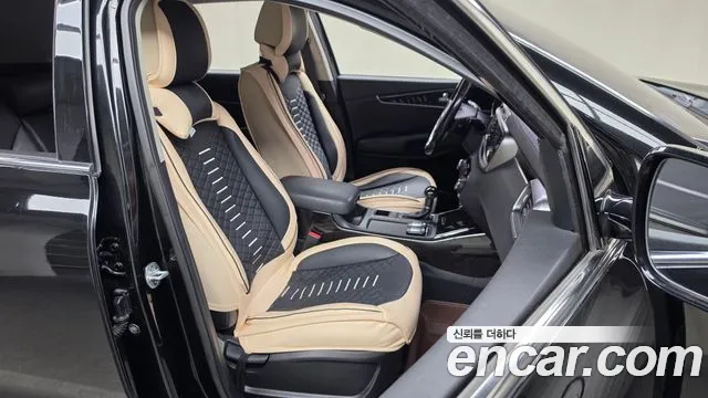 Kia Sorento — фото 11