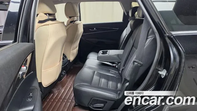 Kia Sorento — фото 26