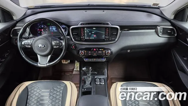 Kia Sorento — фото 7