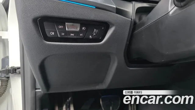 BMW i4 — фото 27