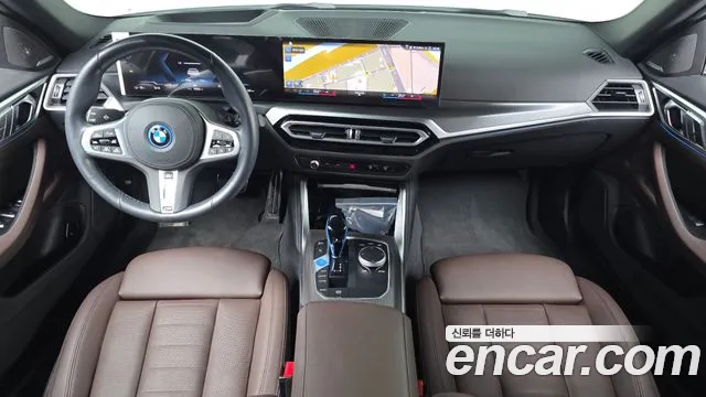 BMW i4 — фото 6