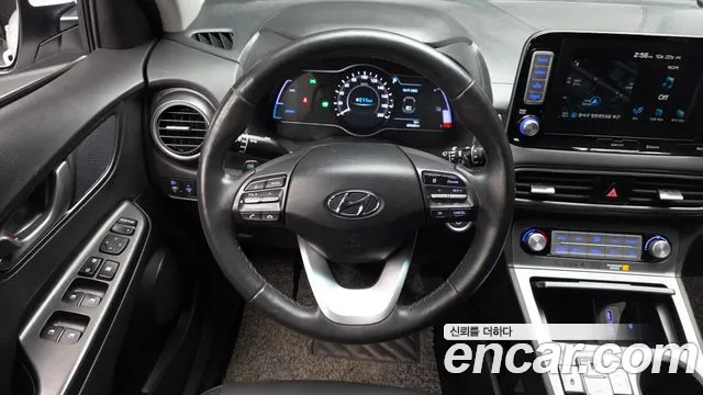 Hyundai Kona — фото 13