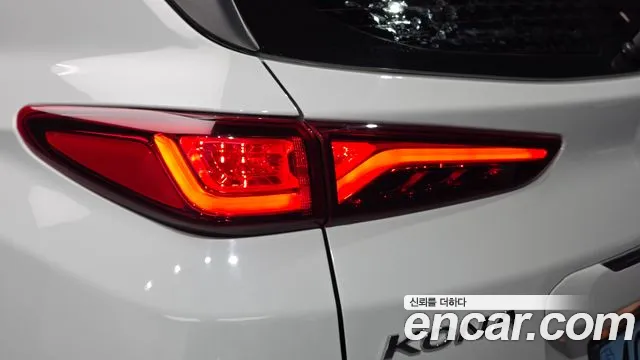 Hyundai Kona — фото 23