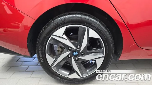 Hyundai Avante — фото 5