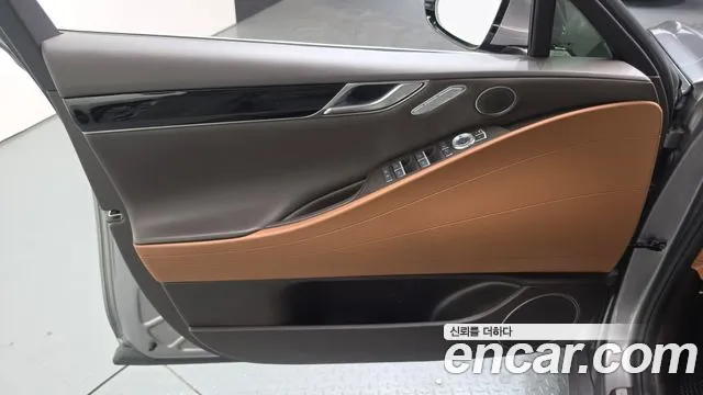 Genesis G80 — фото 24