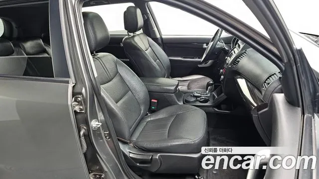 Kia Sorento — фото 26