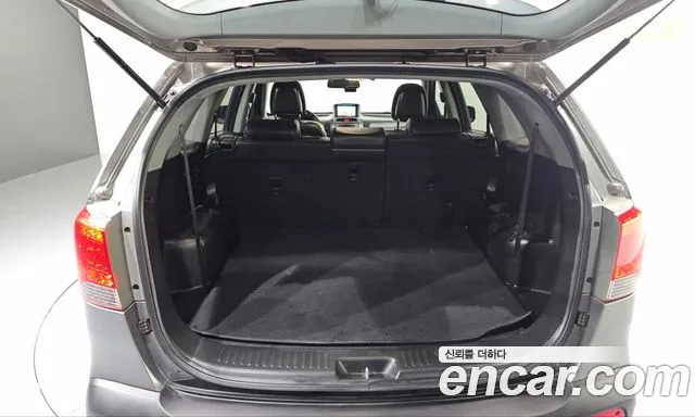 Kia Sorento — фото 34