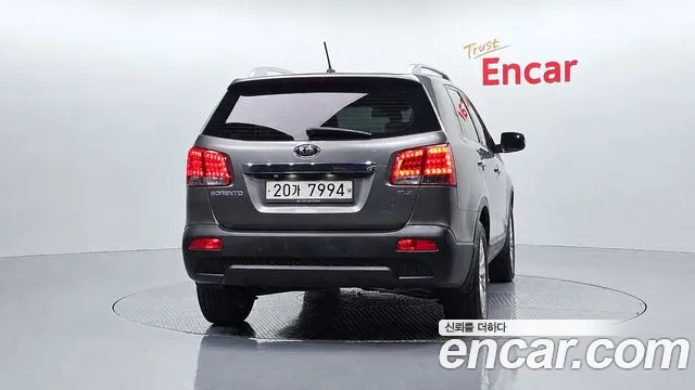 Kia Sorento — фото 4